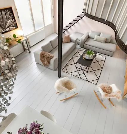 Loft Centre